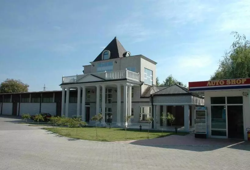 هتل Vila Lux Milikic