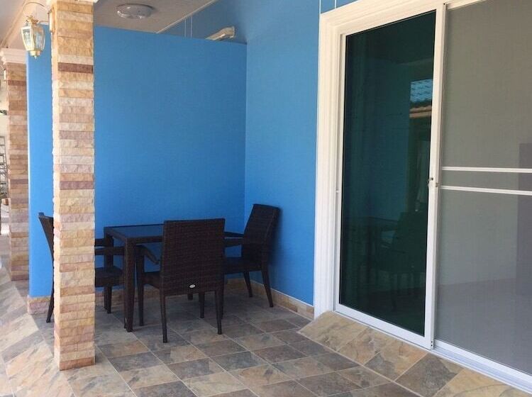 אתר נופש Blue Beach Bungalow