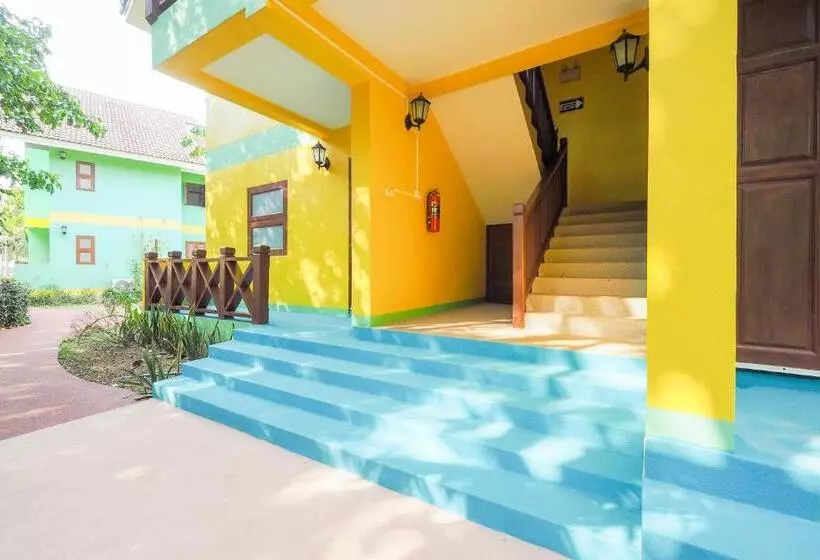 Saensukkho Hotel & Resort