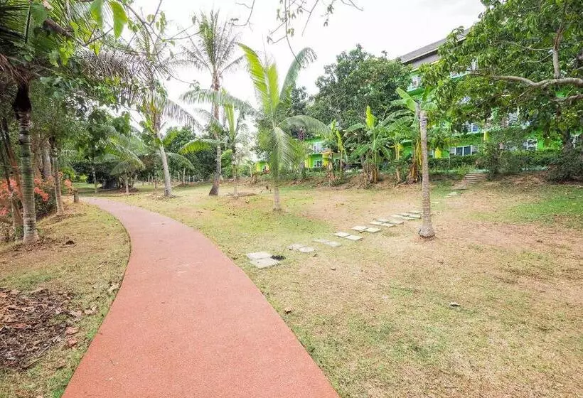 Saensukkho Hotel & Resort