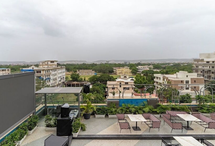 Hotel Treebo Premium Baramasi By Jai Club Prime