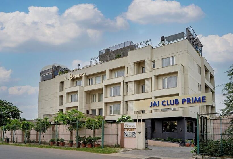Hotel Treebo Premium Baramasi By Jai Club Prime