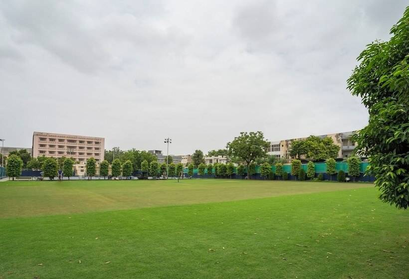 Hotel Treebo Premium Baramasi By Jai Club Prime