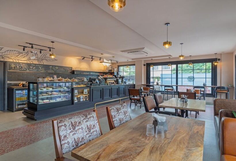 Hotel Treebo Premium Baramasi By Jai Club Prime