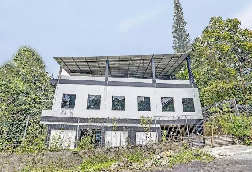 Hotelli Villa A1 By Oyo