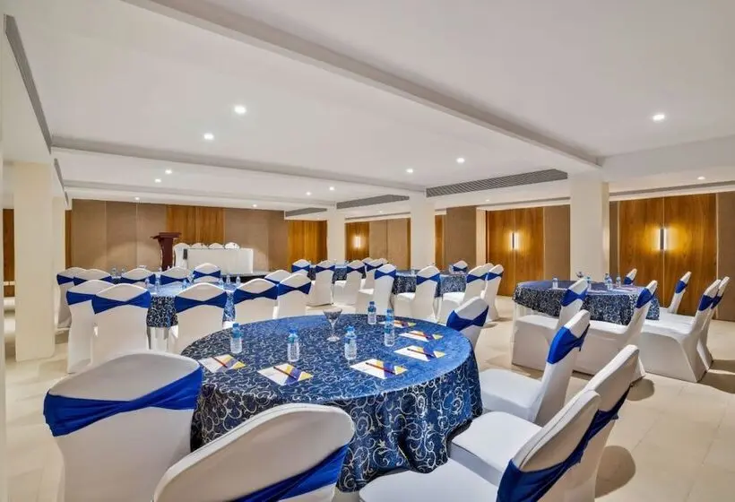 Hotel De Mandarin Goa