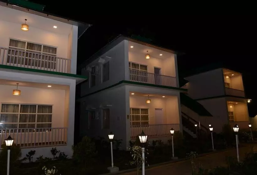 ホテル Jaldapara Forest Tourist Lodge