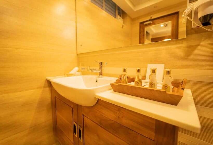 Hotel Chandys Drizzle Drops Munnar Top Station