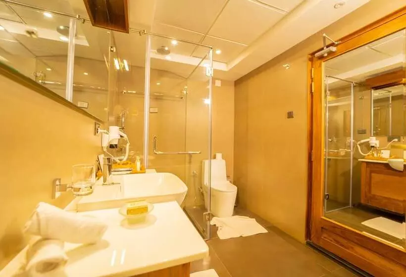 Hotelli Chandys Drizzle Drops Munnar Top Station