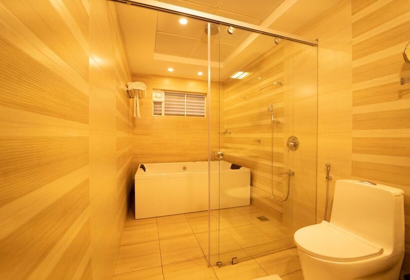 Hotel Chandys Drizzle Drops Munnar Top Station