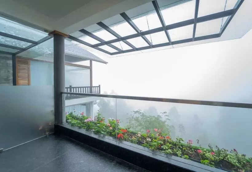 Hotelli Chandys Drizzle Drops Munnar Top Station