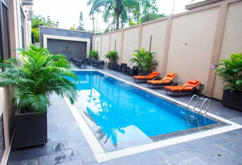 هتل Omedel Luxury