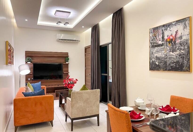 هتل Omedel Luxury