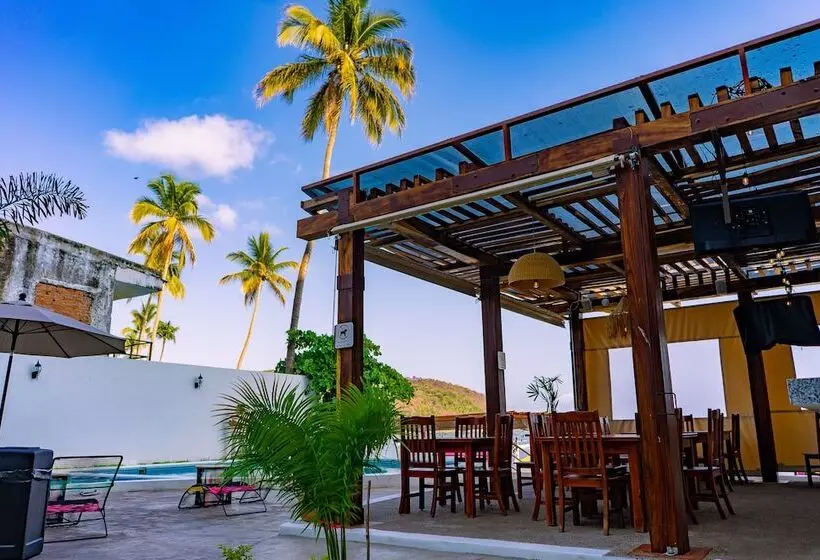 ホテル Santa Martha Bungalows