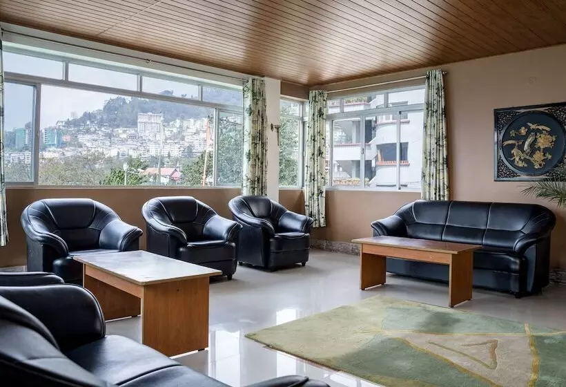 هتل Sparrow Juniper Tree 2 Min Walk To Mg Marg