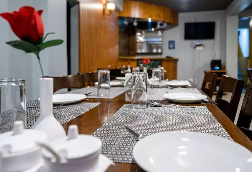 هتل Sparrow Juniper Tree 2 Min Walk To Mg Marg