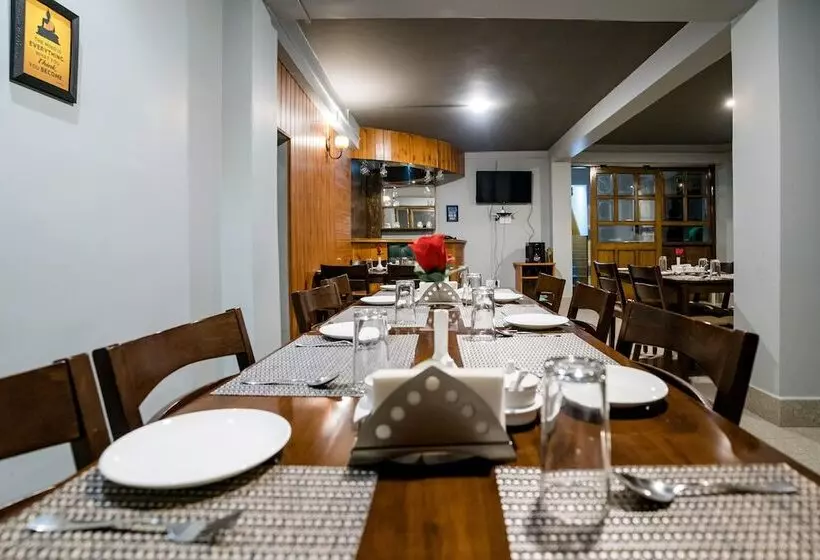 هتل Sparrow Juniper Tree 2 Min Walk To Mg Marg