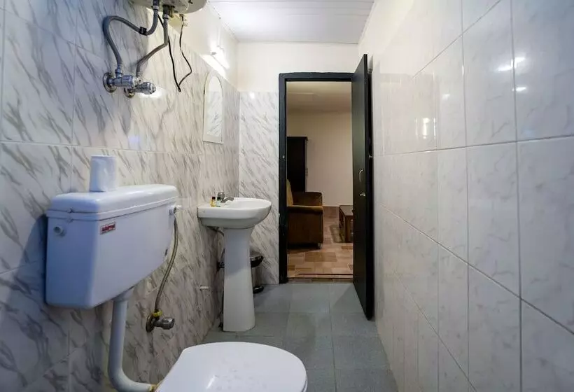 هتل Sparrow Juniper Tree 2 Min Walk To Mg Marg