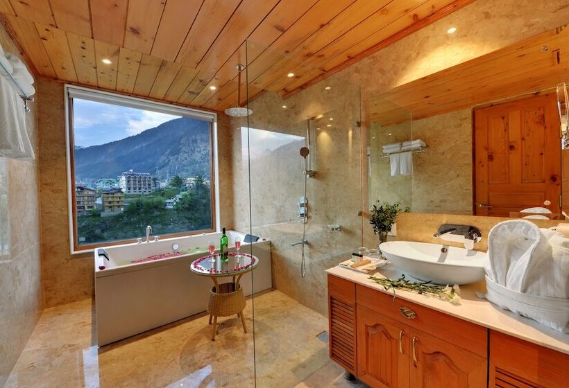 Tiaraa Hotels & Resorts   A Luxury Resort Manali