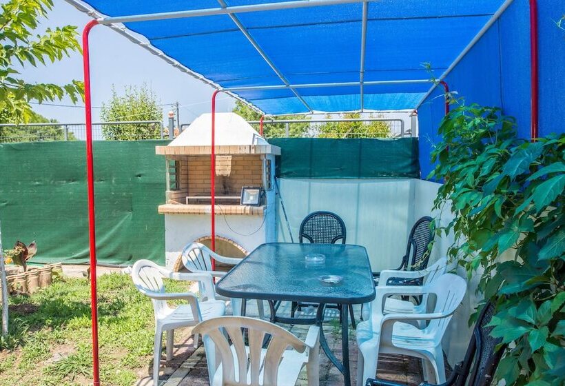 Eleni Family Apartments