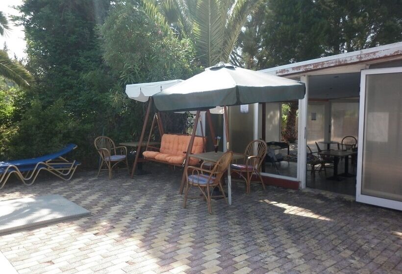 Eleni Family Apartments