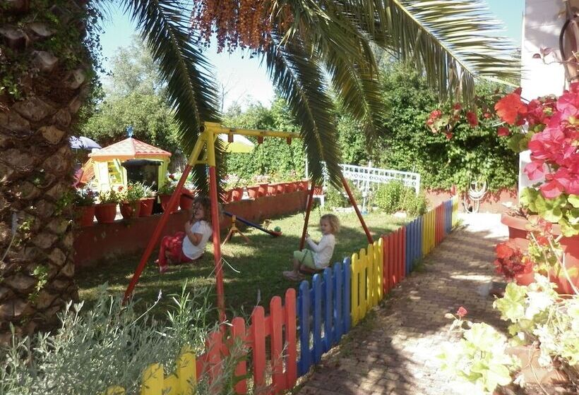 Eleni Family Apartments