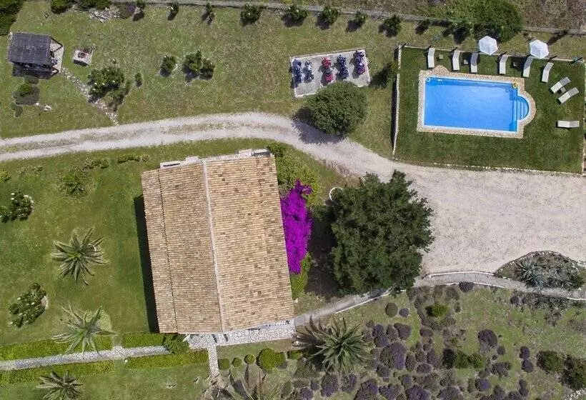 Elli Beach Apartments And Studios