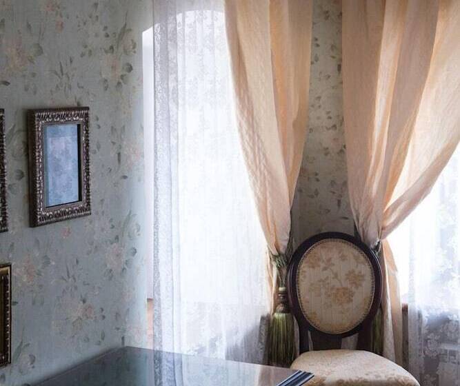 בית מלון כפרי Boutique Apartments Pokrovka 9a