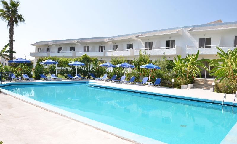 ホテル Costa Angela