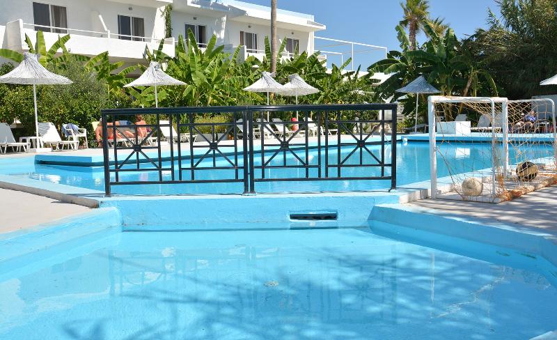 ホテル Costa Angela