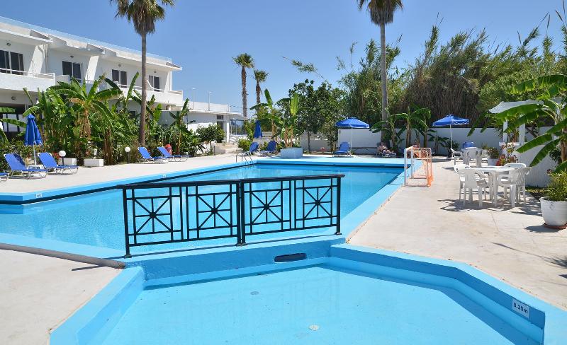 ホテル Costa Angela