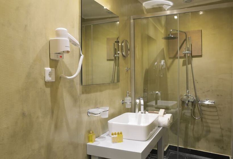 هتل Elia Dorotheou