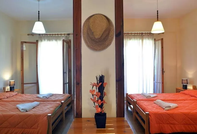 ホテル Feeloxenia Corfu Apartments