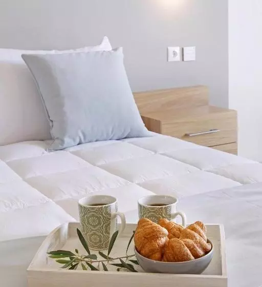 ホテル Lilium Luxury Suites