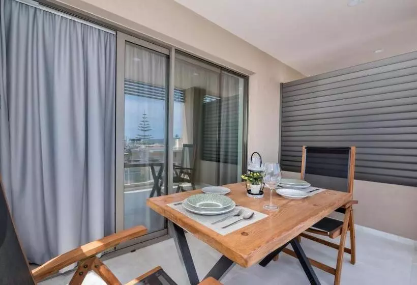 ホテル Lilium Luxury Suites