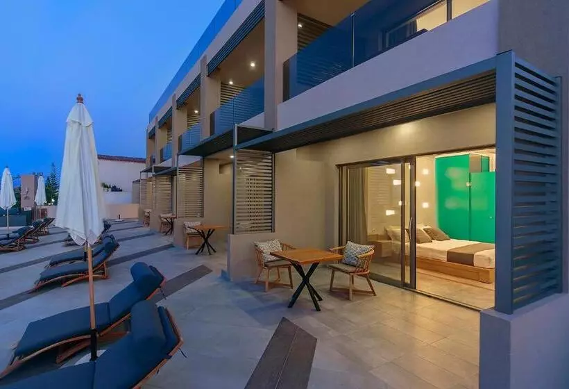ホテル Lilium Luxury Suites