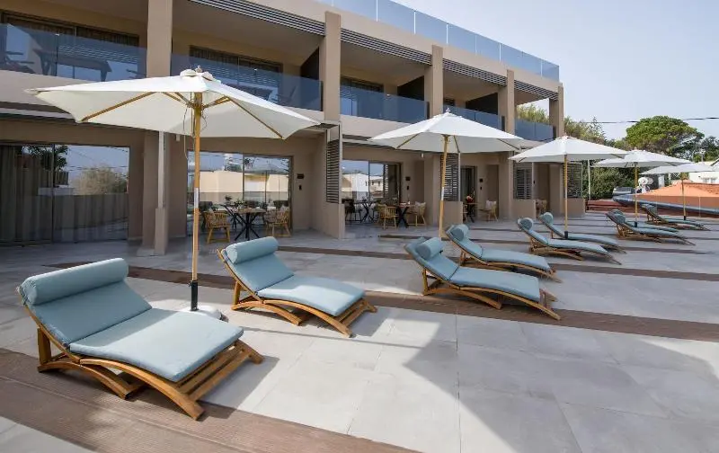 Hotelli Lilium Luxury Suites