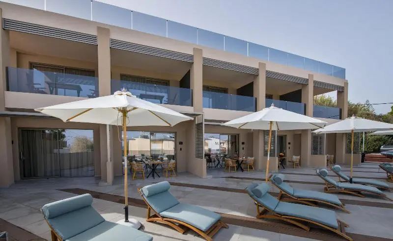 Hotelli Lilium Luxury Suites