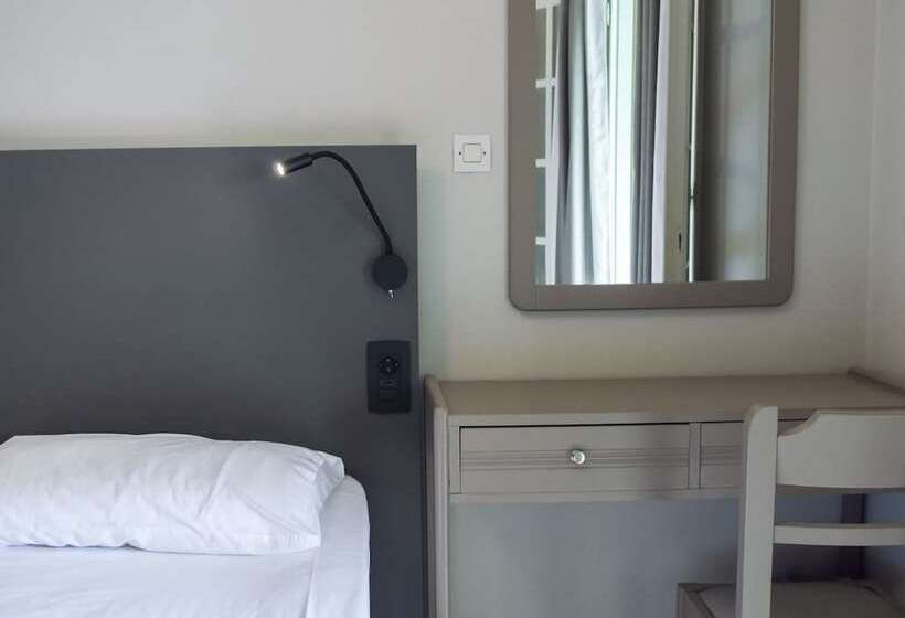 בית מלון כפרי Mouikis Sun Village