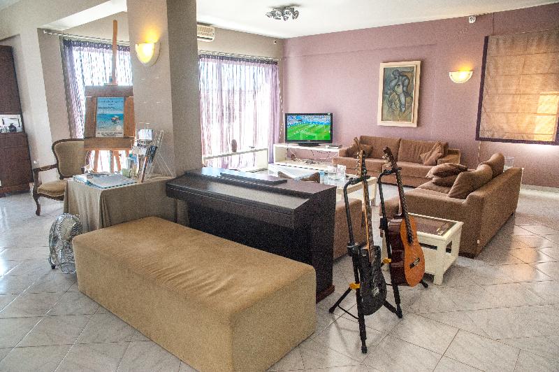 בית מלון כפרי Mouikis Sun Village