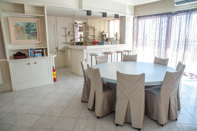 בית מלון כפרי Mouikis Sun Village