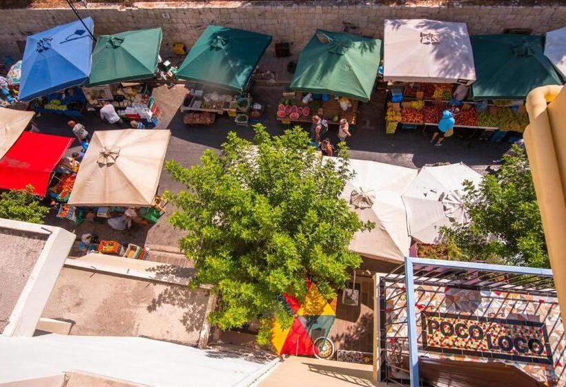 Отель Poco Loco Bed & Breakfast