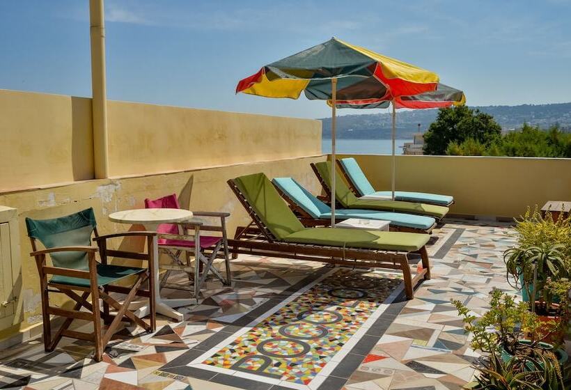 Отель Poco Loco Bed & Breakfast