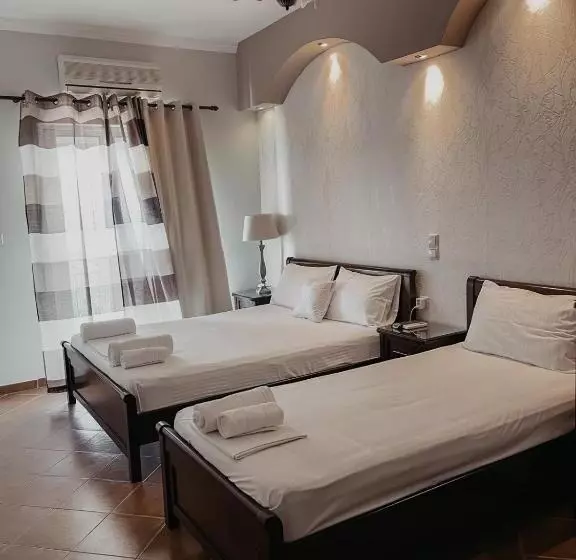 Hotel Studio Ristas 2