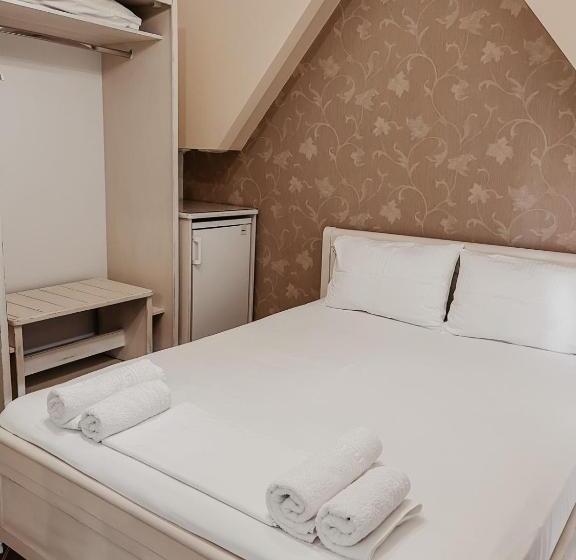 Hotel Studio Ristas 2