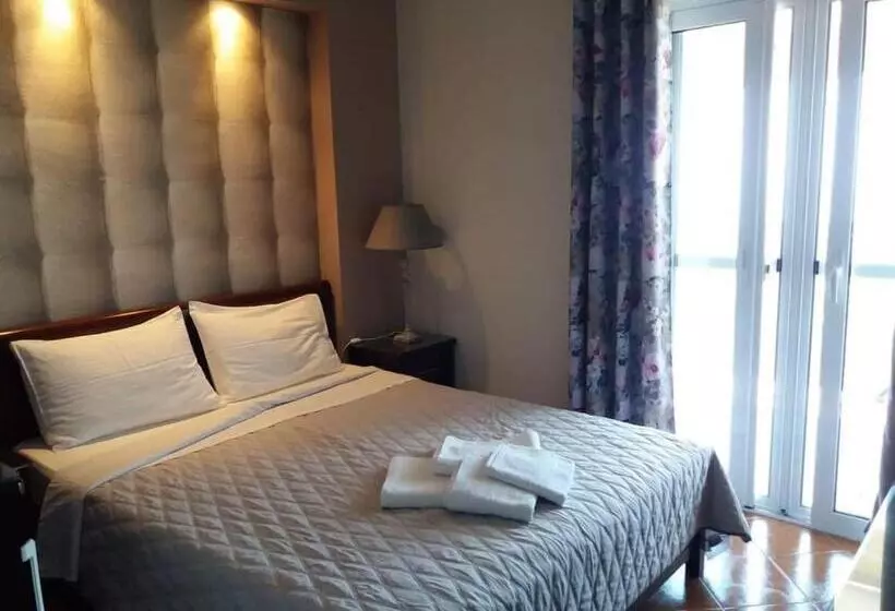 Hotel Studio Ristas 2
