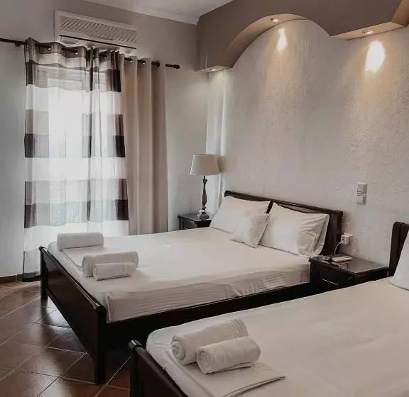 Hotel Studio Ristas 2