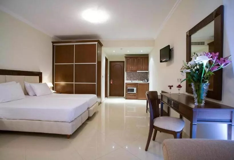 Royal Nidri Hotel & Apartments