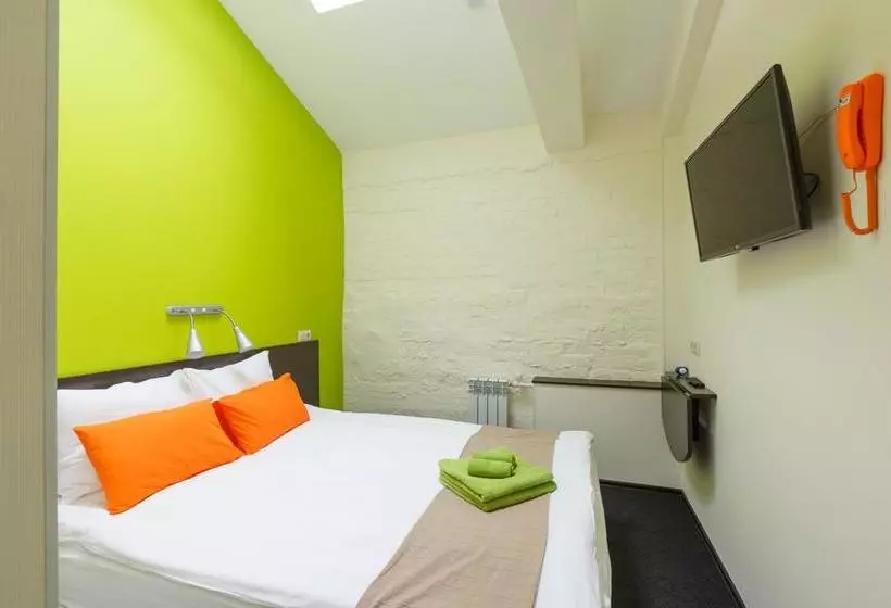 Station Hotel A1