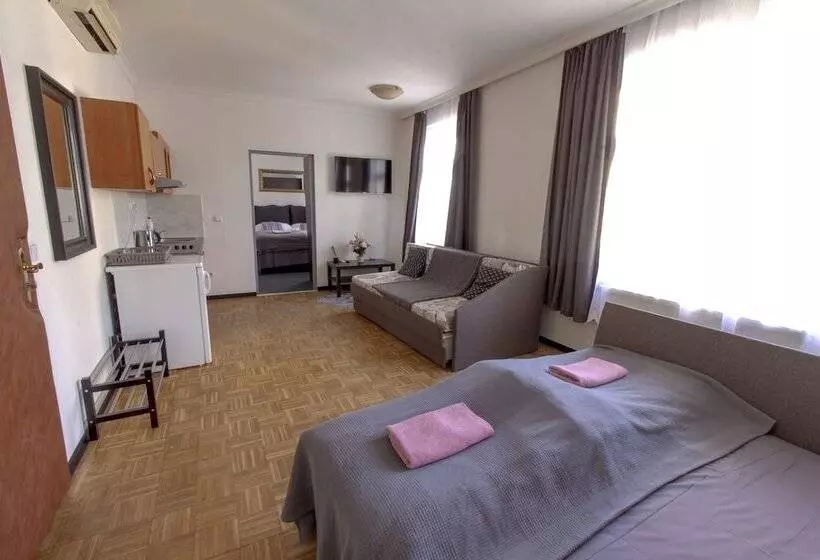 هتل Hostel And Apartment Blue88